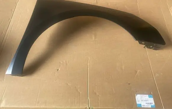 Peugeot 508 Fender 7841CA