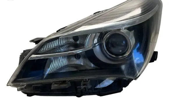 Toyota Yaris Headlight/headlamp 0D1600D161