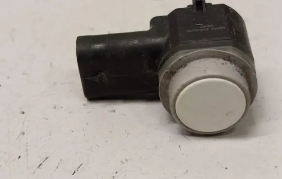 Audi Q3 8U Parking PDC sensor 1S0913275