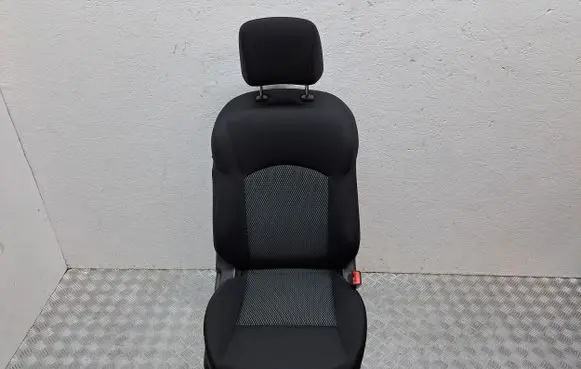 Nissan Juke I F15 Front passenger seat 87620BF10A 87320BV80A 864001KL0A