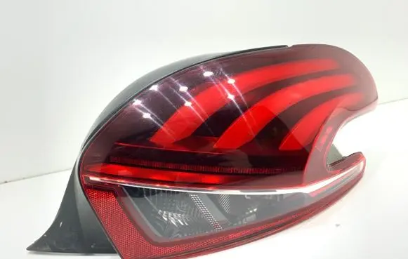 Peugeot 208 I Rear/tail lights 