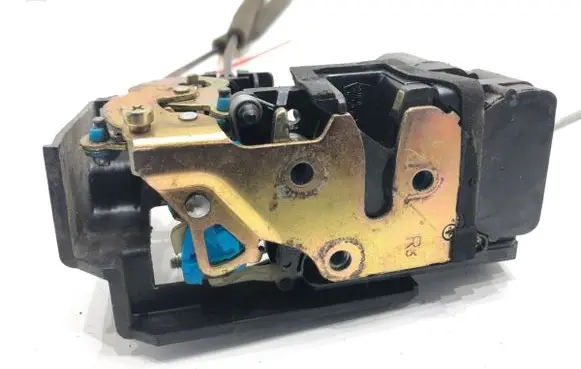 Chevrolet Epica Front door lock