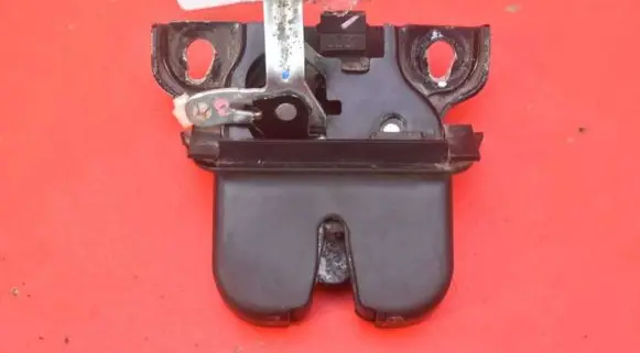 Audi A3 S3 8L Tailgate/trunk/boot lock/catch/latch