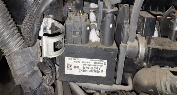 Mercedes-Benz A W169 Glow plug pre-heat relay A6401530479