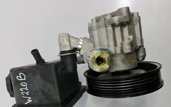 Mercedes-Benz S W220 Power steering pump
