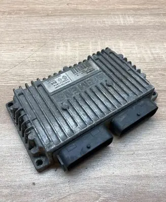 Renault Clio II Gearbox control unit/module HOM7700102887 7700111874 S105280005E