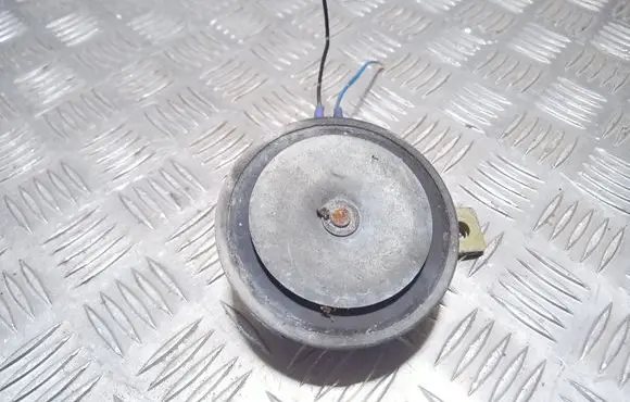 Mitsubishi Carisma Horn signal