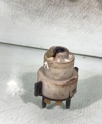 Audi A6 S6 C5 4B Ignition lock contact 4a0905849