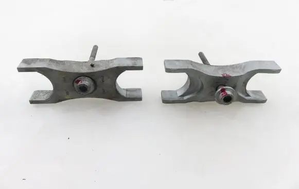 Volkswagen Tiguan Fuel Injector clamp holder 03L216A