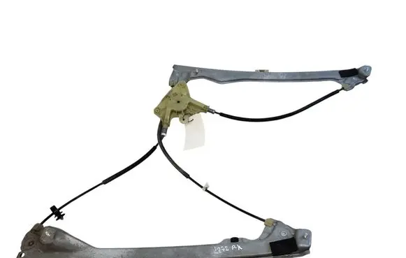 Renault Laguna III Front window lifting mechanism without motor 974825102 974823103 807010002R