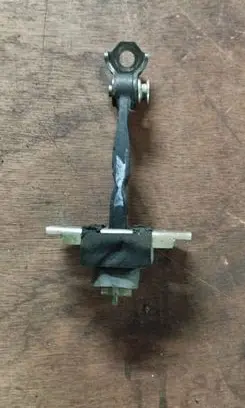Lexus IS 200-300 Front door check strap stopper
