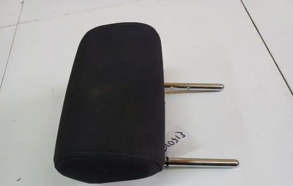 Skoda Superb B6 (3T) Front seat headrest 