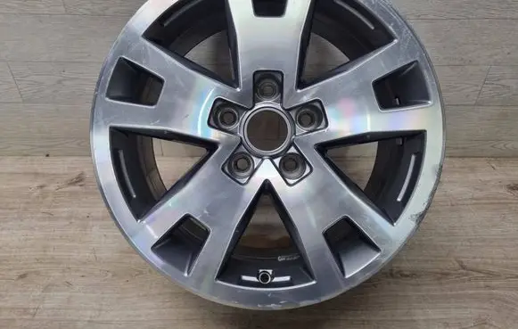 Volkswagen Amarok R17 alloy rim 2H0601025AF