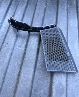 Porsche Macan (95B) Side speaker trim/cover 95B035405A