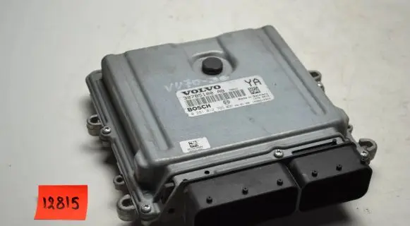 Volvo V70 Engine control unit/module 30785100 1039S18372 0281012765