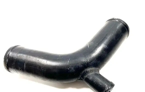 Maserati 3200 GT Coupe Turbo air intake inlet pipe/hose