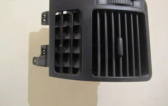 Volkswagen Touran I Dashboard side air vent grill/cover trim 1T0819703A