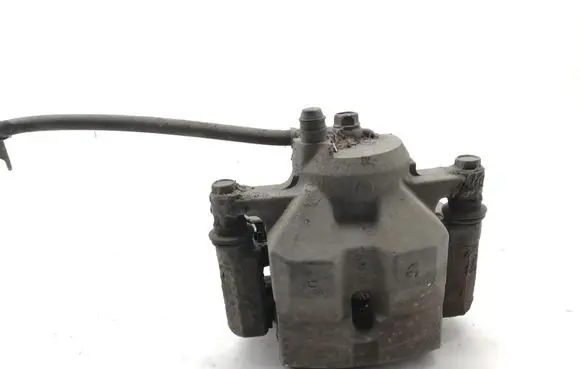 Toyota Prius (XW30) Front brake caliper 