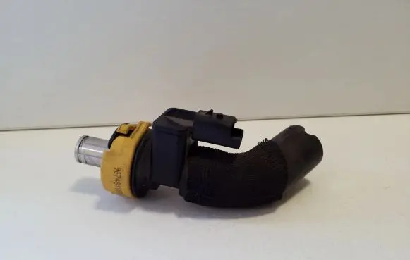 Opel Vivaro Breather/breather pipe/hose 9674810880