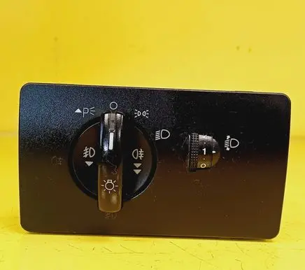 Ford Mondeo Mk III Light switch 1S7T13A024BB