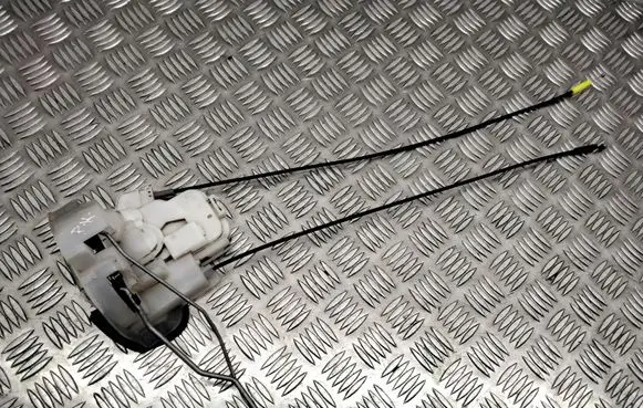 Subaru Impreza III Front door lock
