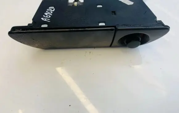 Audi A4 S4 B5 8D Car ashtray 8d0857951b
