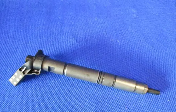 Audi A8 S8 D5 Fuel injector 059130277EN 059130272F