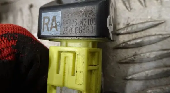 Toyota RAV 4 (XA40) Airbag deployment crash/impact sensor 89173-42100