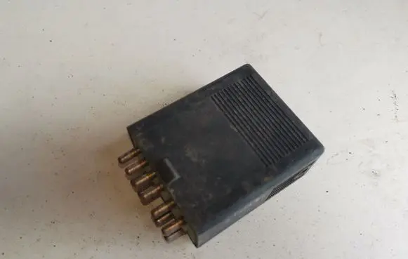 Mercedes-Benz E W124 Other relay 0115458732
