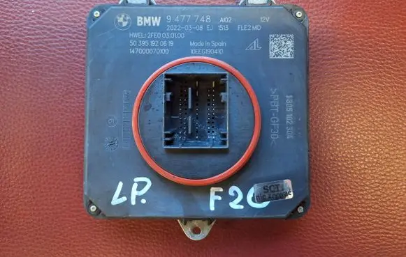 BMW 1 F20 F21 LED ballast control module 9477748