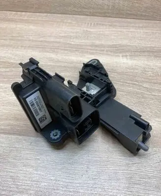 BMW M4 F82 F83 Current control relay 9356159 935615901 PowerSpark
