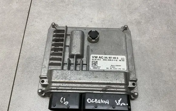 Skoda Octavia Mk3 (5E) Engine control unit/module 04L907445G