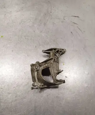 Peugeot 208 I Fuel pump bracket 