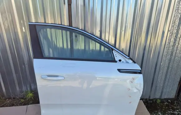 Citroen C5 X Front door