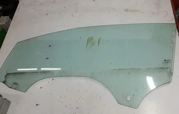 Opel Antara Sliding door window/glass 