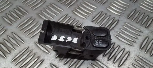 Traction control (ASR) switch
