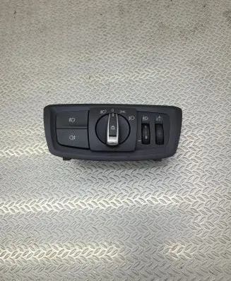 BMW 1 F20 F21 Light switch 6847526