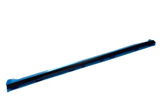 Rear bumper trim bar molding