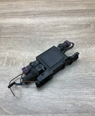 Audi A4 S4 B5 8D Door control unit/module 4A0959981A D104A