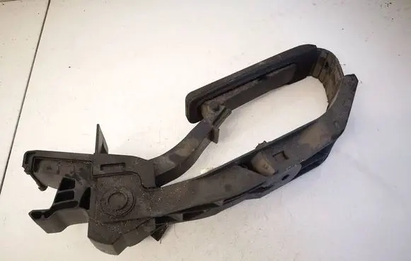 Mercedes-Benz C W203 Accelerator throttle pedal A2113000404