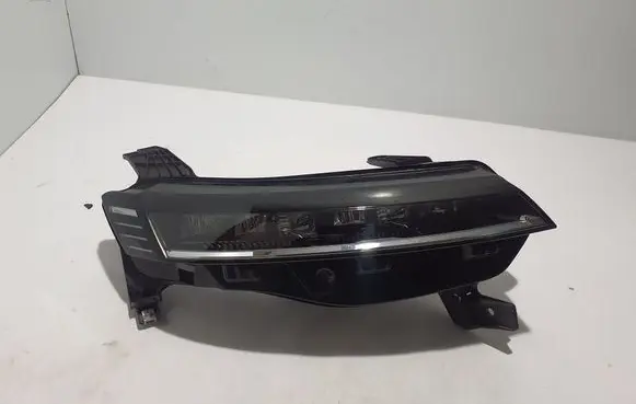 Renault Megane E-Tech Headlight/headlamp 260103279R