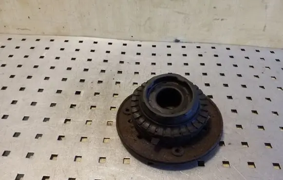 Volvo XC60 Front coil spring rubber mount 