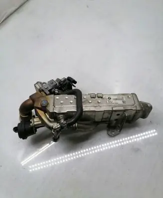 BMW 3 GT F34 EGR valve cooler 8477659 8513132