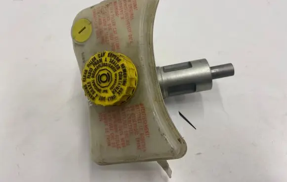 Master brake cylinder