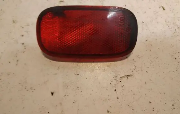 Toyota RAV 4 (XA20) Rear tail light reflector