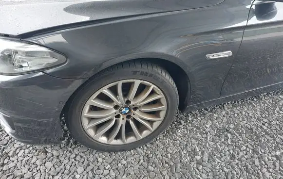 BMW 5 F10 F11 Fender
