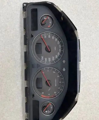 Volvo XC70 Speedometer (instrument cluster) 30682272 8602882 69594210T