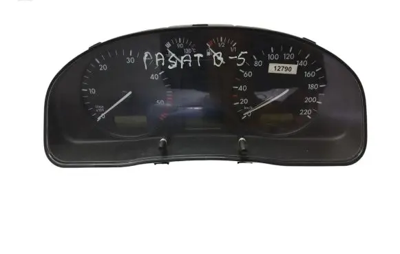 Volkswagen PASSAT B5 Speedometer (instrument cluster) 3B0919880LX