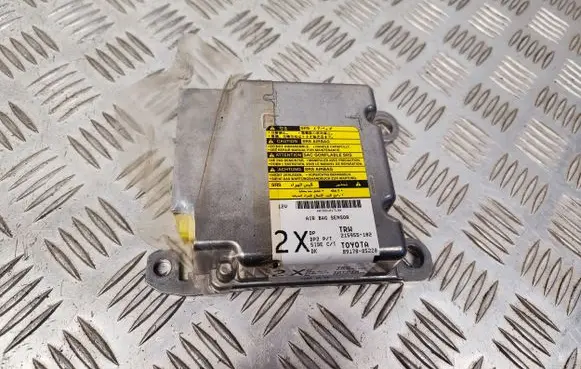 Toyota Avensis T250 Airbag control unit/module 8917005220