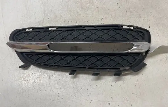 Mercedes-Benz E W212 Front bumper lower grill A2128851823